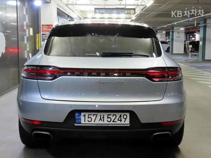 Porsche Macan 2.0 6
