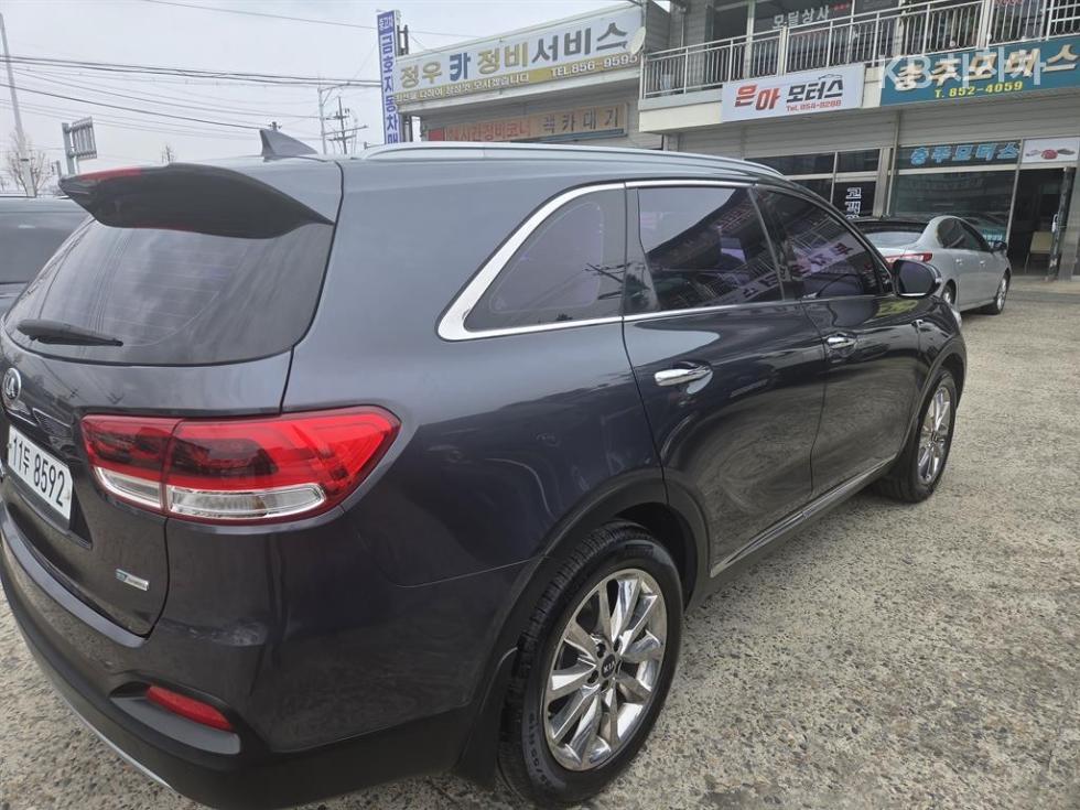 2016 - kia sorento