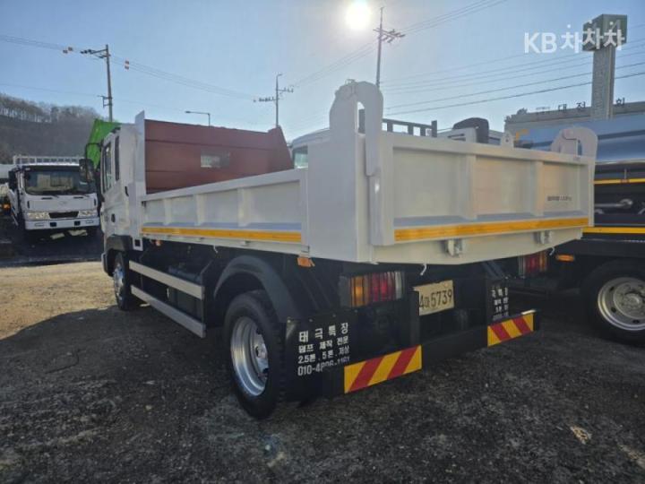 Land Rover Discovery 5 2.0 SD4 SE 7