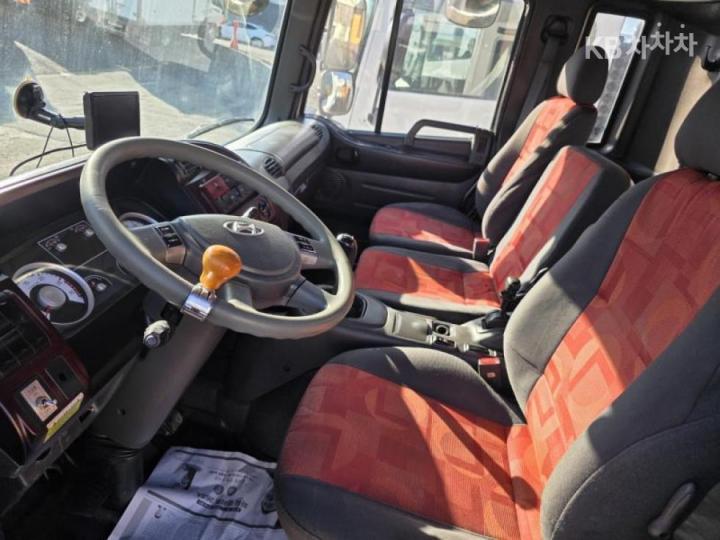 Land Rover Discovery 5 2.0 SD4 SE 8