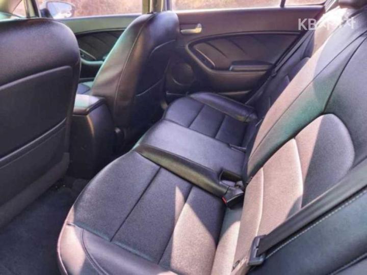 Kia K3 Diesel Luxury 8
