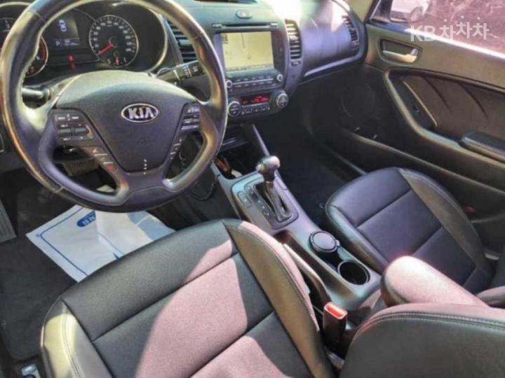 Kia K3 Diesel Luxury 9