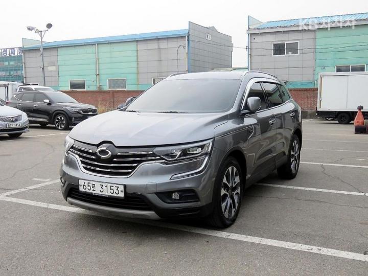 Renault QM6 2.0 4WD RE Signature 3