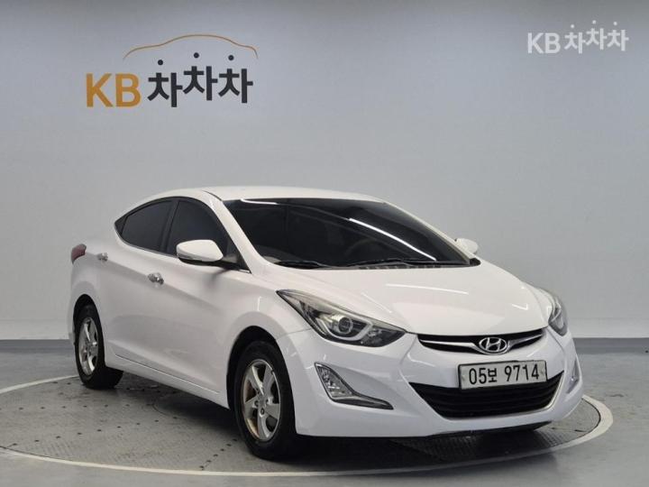 Hyundai Avante 1.6 LPi Smart 5