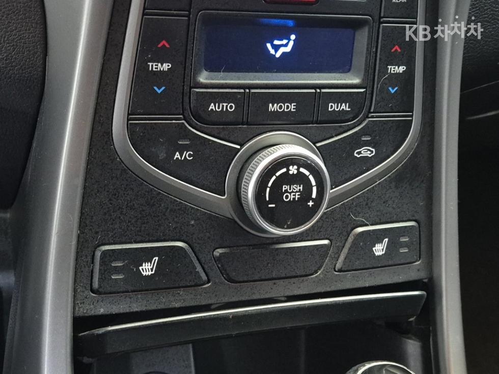 Hyundai Avante — miniaturë 15