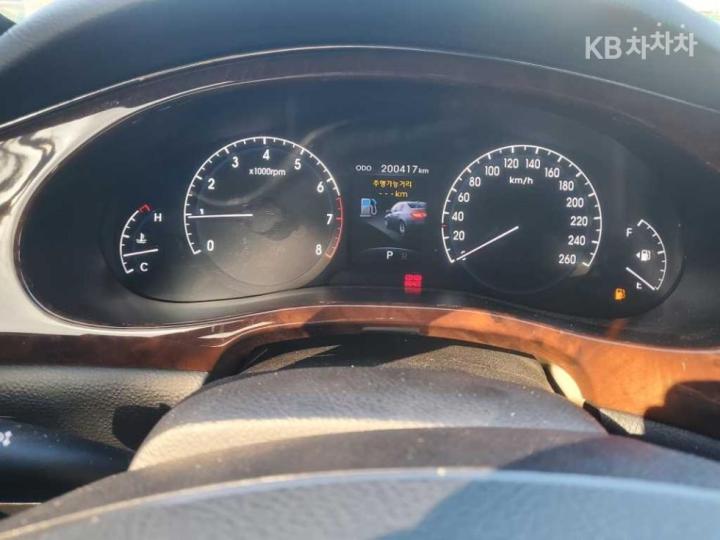 Hyundai Genesis BH380 ROYAL Base Type 8