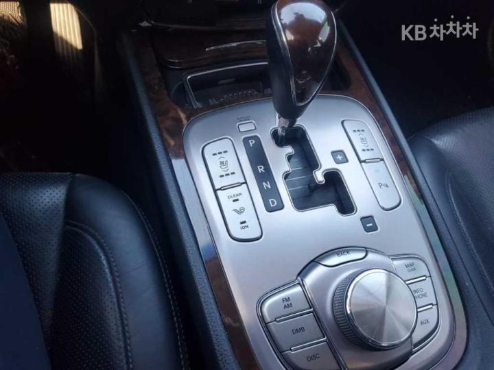 Hyundai Genesis BH380 ROYAL Base Type 10