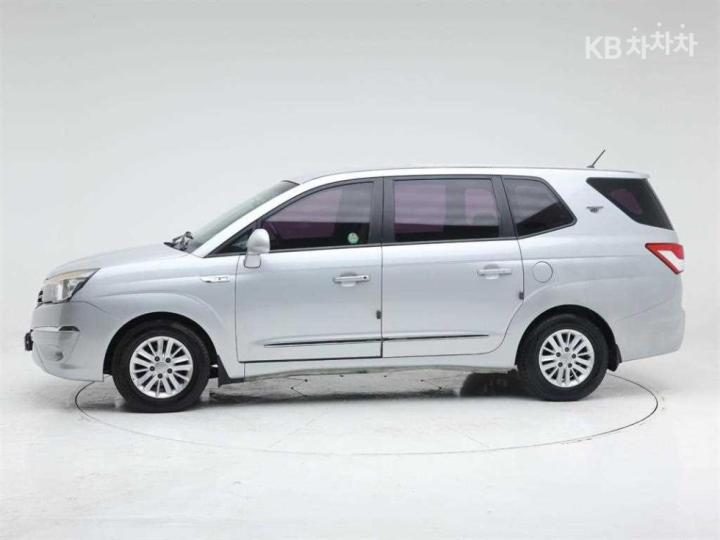 KG Mobility (Ssangyong) Korando Turismo 2WD LT 4