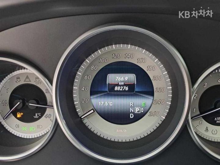 Mercedes-Benz CLS-Class W218 CLS400 AMG Line W218 9