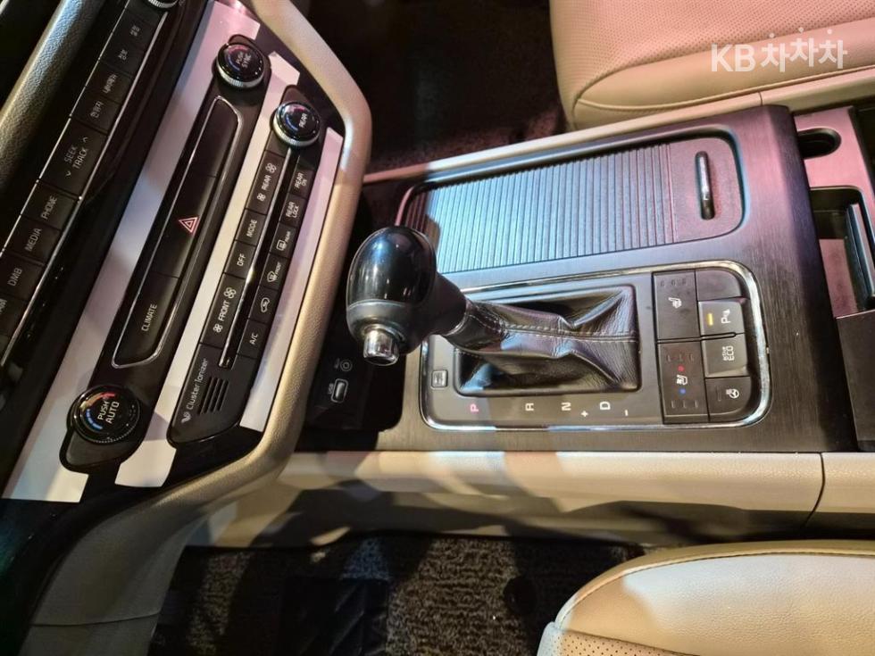 2016 - kia carnival