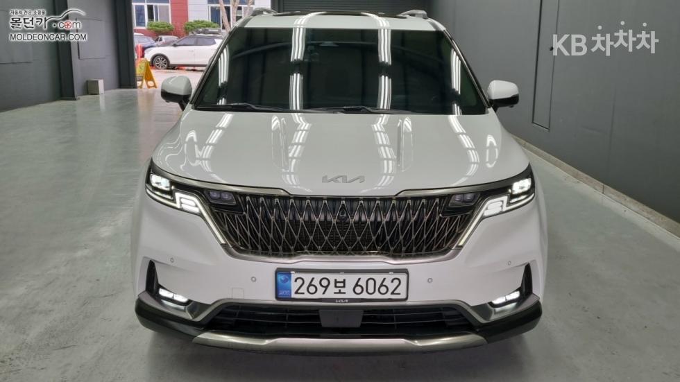 2023 - kia carnival