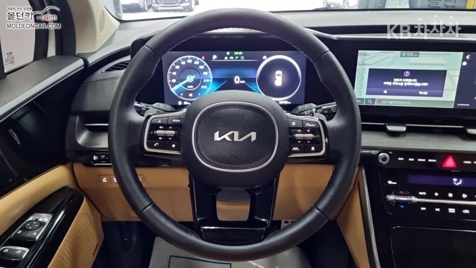 2023 - kia carnival