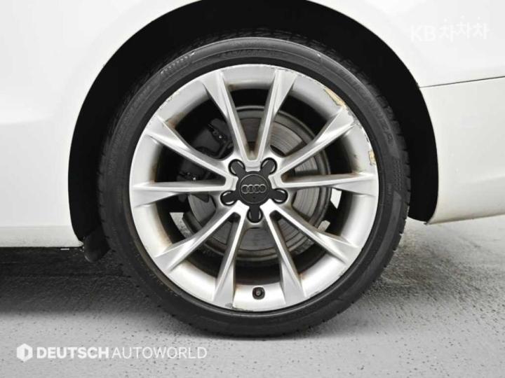 Audi A5 NEW 2.0 TFSI Quattro 6