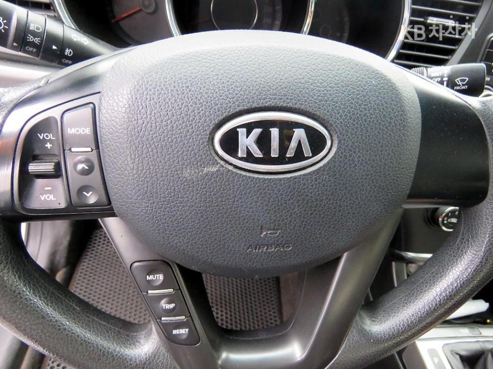 2011 - kia k5