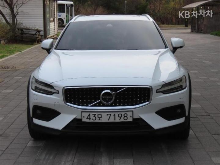 Volvo V60 CC T5 AWD Pro