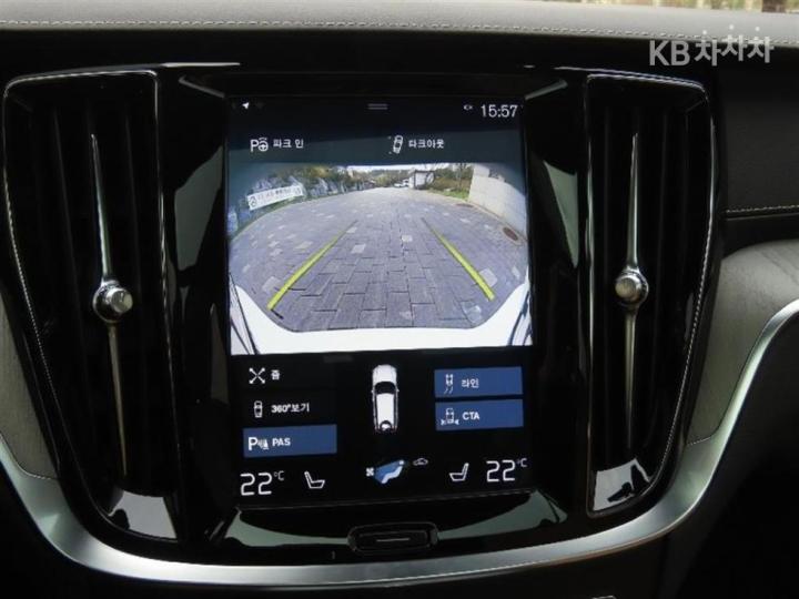 Volvo V60 CC T5 AWD Pro 10