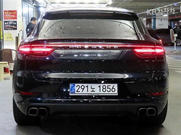 Porsche Cayenne 9Y0 4.0 Turbo Coupe Base Type 6