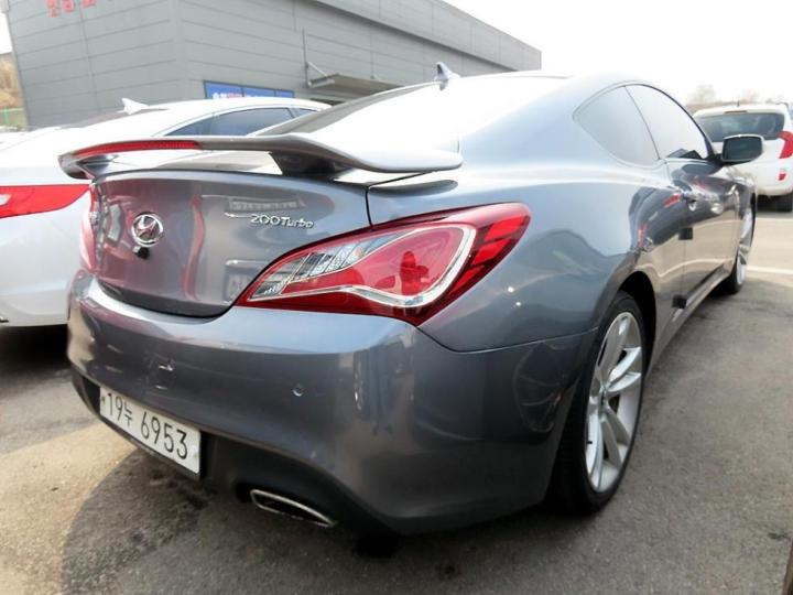 Hyundai Genesis Coupe 200 Turbo R 4