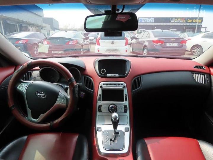 Hyundai Genesis Coupe 200 Turbo R 10