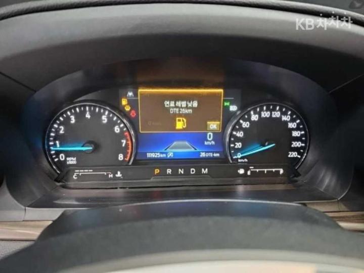 Ford Explorer Gasoline Turbo 2.3 AWD Limited 7