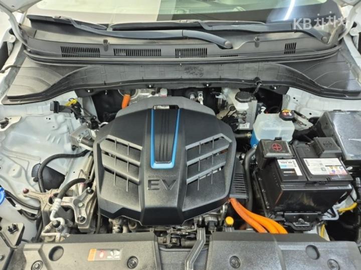 Hyundai Kona Electric Modern 6