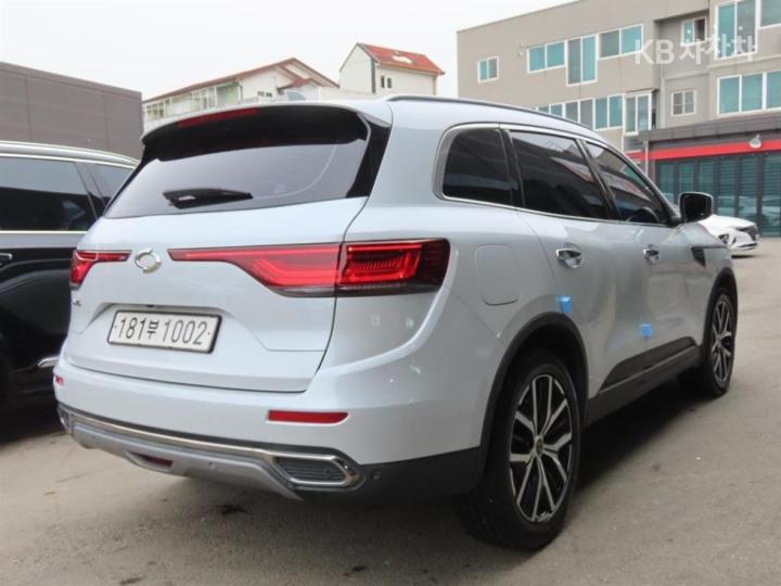 Renault QM6 2.0 LPe 2WD RE Signature 4