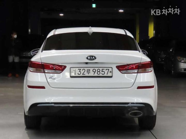 Kia K5 2.0 LPI Prestige 4