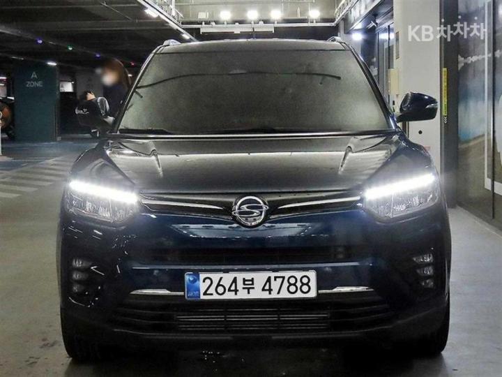 KG Mobility (Ssangyong) Tivoli Gasoline V3 2WD Upbeat 3