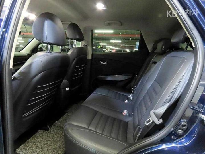 KG Mobility (Ssangyong) Tivoli Gasoline V3 2WD Upbeat 8