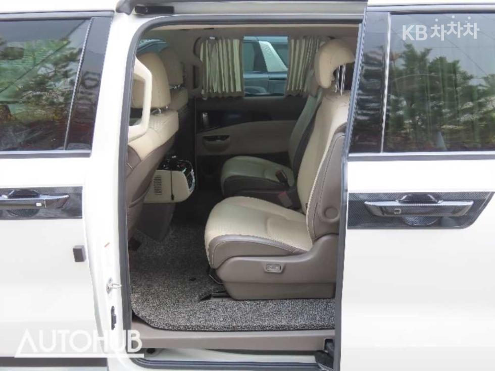 2021 - kia carnival