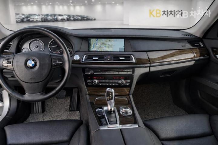 BMW 7 Series New 750Li Base Type 6