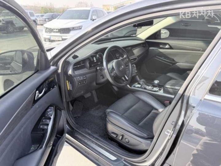 Kia K7 Premier Hybrid 2.4 HEV Noblesse 3
