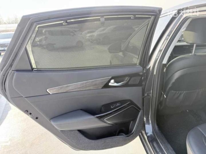 Kia K7 Premier Hybrid 2.4 HEV Noblesse 6