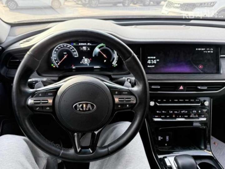 Kia K7 Premier Hybrid 2.4 HEV Noblesse 10