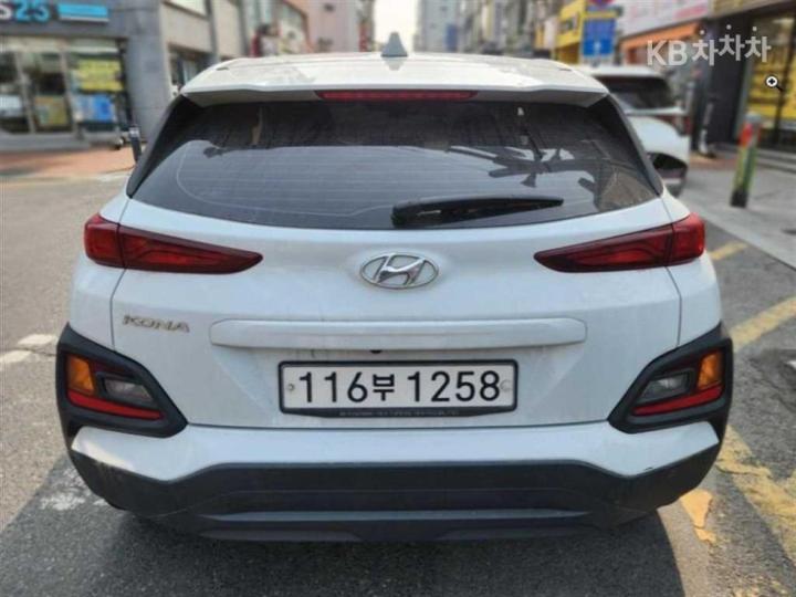 Hyundai Kona 1.6 Turbo Modern Choice 4