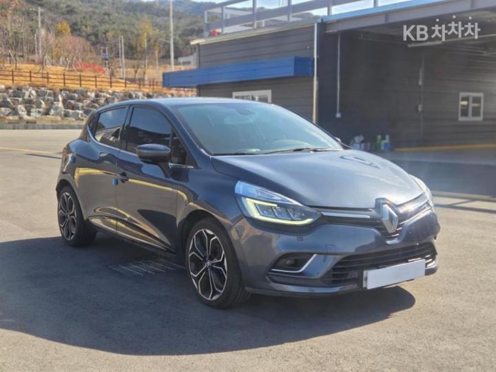 Renault Clio 1.5dci Intense Panoramic 4