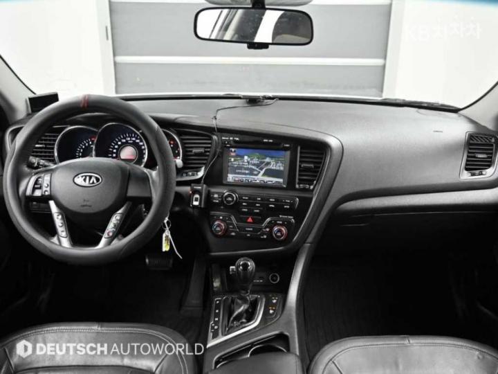 Kia K5 2.0 LPI Luxury 8