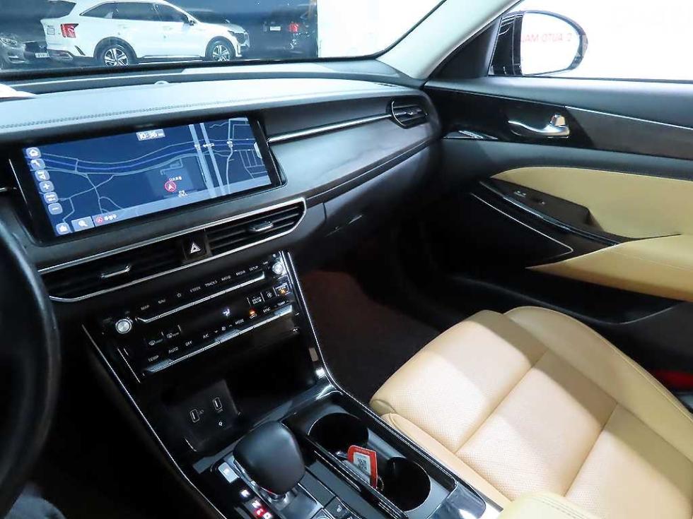 2020 - kia k7