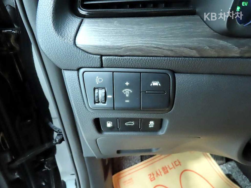 2020 - kia k7