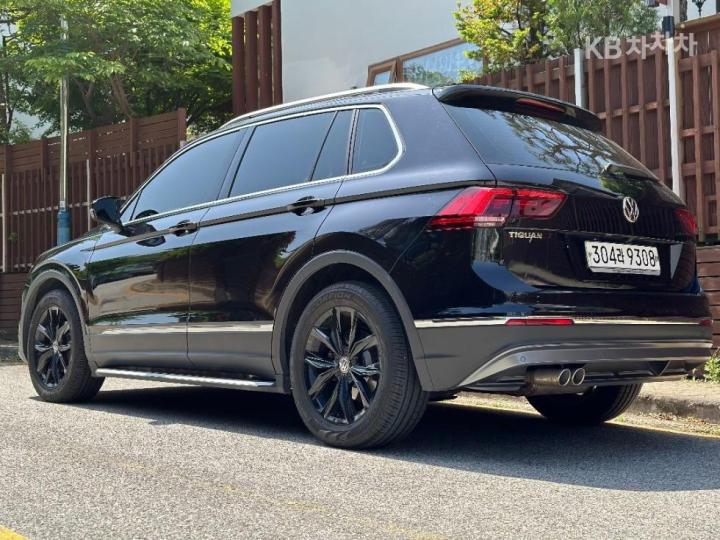 Volkswagen Tiguan 2.0 TDI Premium 5