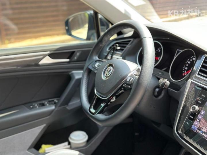 Volkswagen Tiguan 2.0 TDI Premium 7
