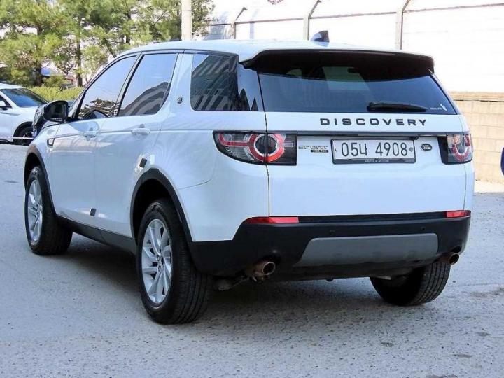 Land Rover Discovery Sport 2.0 TD4 SE 4