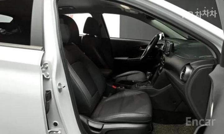 Hyundai Kona 1.6 Turbo Modern Pop 7