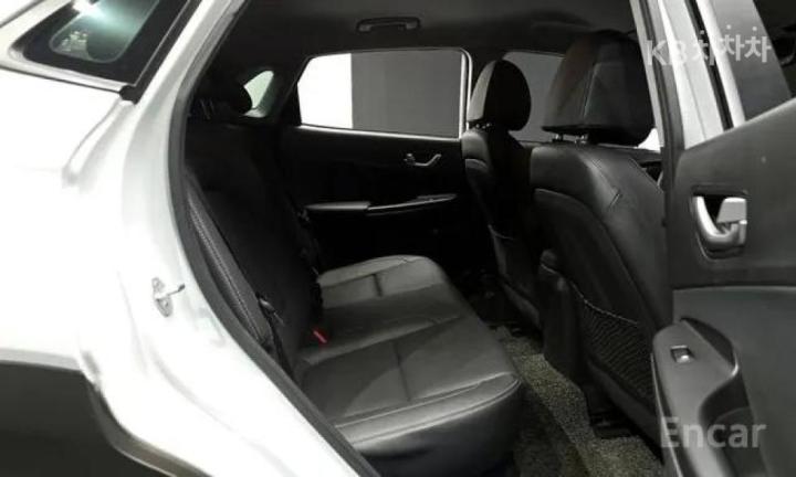 Hyundai Kona 1.6 Turbo Modern Pop 10