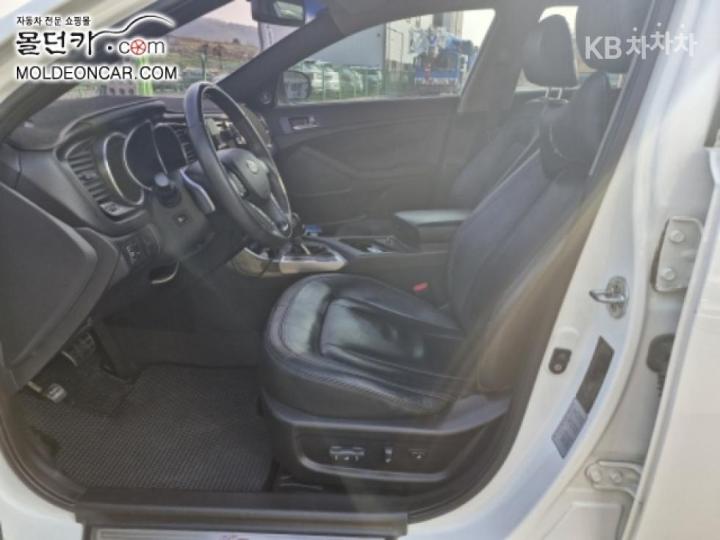 Kia K5 2.0 LPI Prestige 9