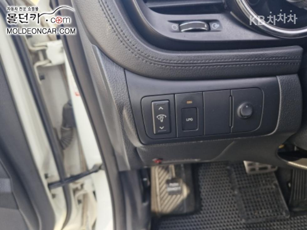 Kia K5 — miniaturë 9