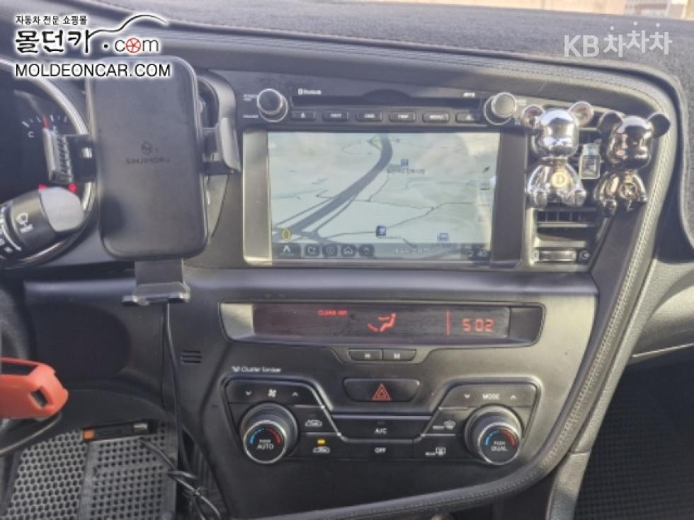 Kia K5 — miniaturë 13