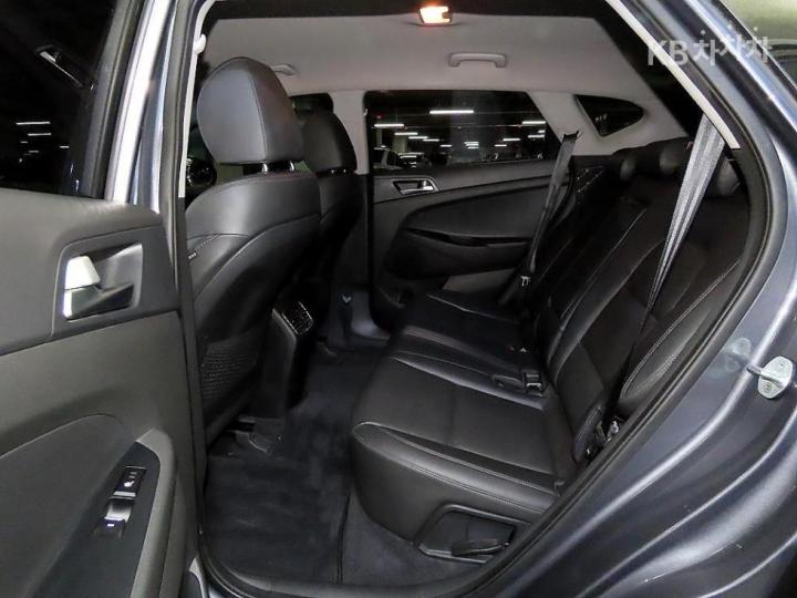 Hyundai Tucson Diesel e-VGT R 1.6 2WD Modern 8