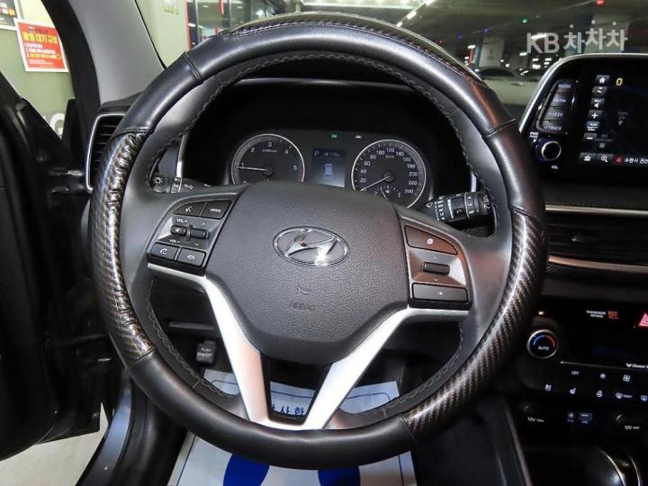 Hyundai Tucson Diesel e-VGT R 1.6 2WD Modern 9