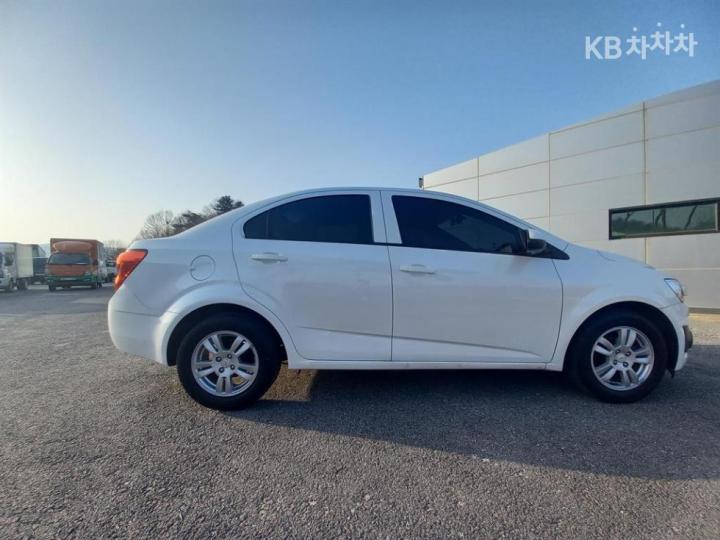 Chevrolet Aveo LS Premium Type 10